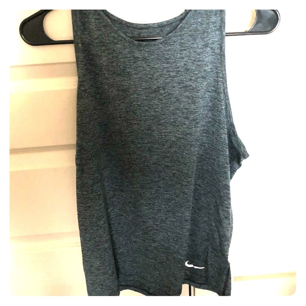 Nike workout tank top